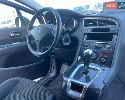 Пежо 5008 2012 в Львове на Automoto.ua Синий Пежо 5008, объемом двигателя 1.6 л и пробегом 260 тыс. км за 8390 $, фото 35 на Automoto.ua