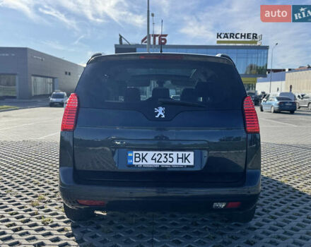 Синий Пежо 5008, объемом двигателя 1.6 л и пробегом 283 тыс. км за 7900 $, фото 4 на Automoto.ua