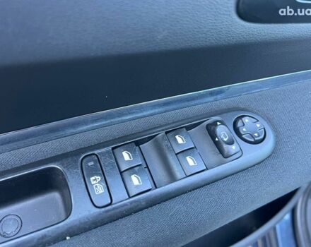 Синий Пежо 5008, объемом двигателя 1.6 л и пробегом 260 тыс. км за 8390 $, фото 15 на Automoto.ua