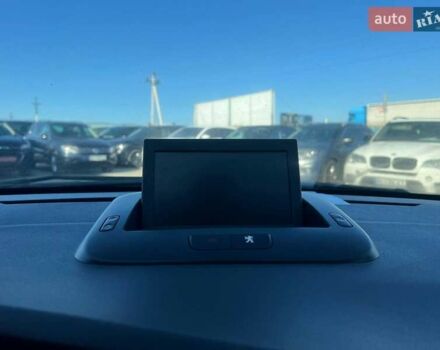 Пежо 5008 2012 в Львове на Automoto.ua Синий Пежо 5008, объемом двигателя 1.6 л и пробегом 260 тыс. км за 8390 $, фото 24 на Automoto.ua