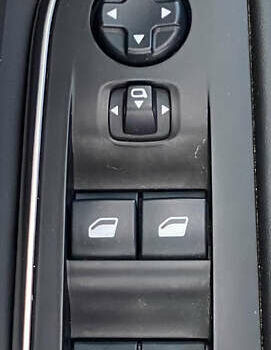 Синій Пежо 5008, об'ємом двигуна 1.5 л та пробігом 142 тис. км за 23450 $, фото 23 на Automoto.ua