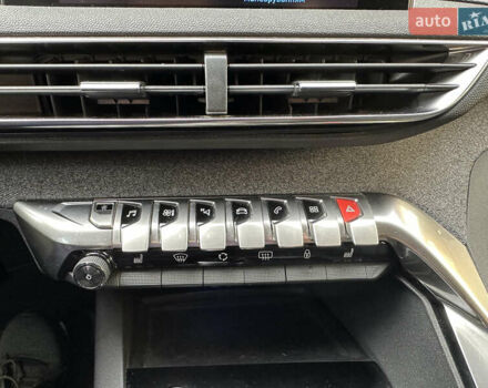 Синий Пежо 5008, объемом двигателя 1.5 л и пробегом 145 тыс. км за 21800 $, фото 22 на Automoto.ua