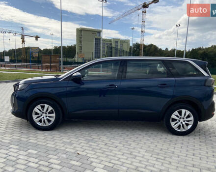 Синий Пежо 5008, объемом двигателя 1.5 л и пробегом 172 тыс. км за 23100 $, фото 1 на Automoto.ua