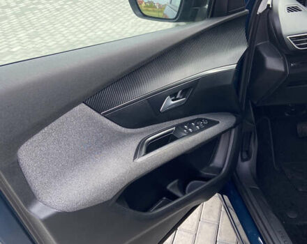 Синий Пежо 5008, объемом двигателя 1.5 л и пробегом 172 тыс. км за 23100 $, фото 18 на Automoto.ua