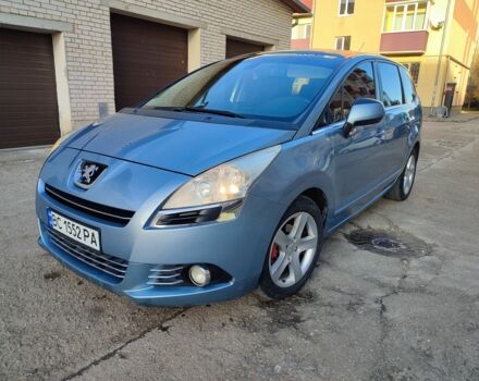 Синий Пежо 5008, объемом двигателя 1.6 л и пробегом 300 тыс. км за 7250 $, фото 1 на Automoto.ua