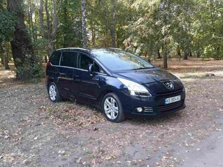 Синий Пежо 5008, объемом двигателя 1.6 л и пробегом 200 тыс. км за 8100 $, фото 1 на Automoto.ua