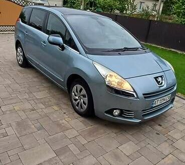 Синій Пежо 5008, об'ємом двигуна 1.6 л та пробігом 286 тис. км за 7200 $, фото 1 на Automoto.ua