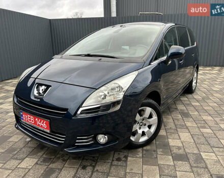 Синий Пежо 5008, объемом двигателя 1.6 л и пробегом 153 тыс. км за 8500 $, фото 1 на Automoto.ua