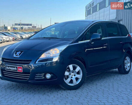 Синий Пежо 5008, объемом двигателя 1.6 л и пробегом 260 тыс. км за 8390 $, фото 1 на Automoto.ua