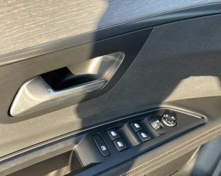 Зеленый Пежо 5008, объемом двигателя 2 л и пробегом 201 тыс. км за 18900 $, фото 11 на Automoto.ua