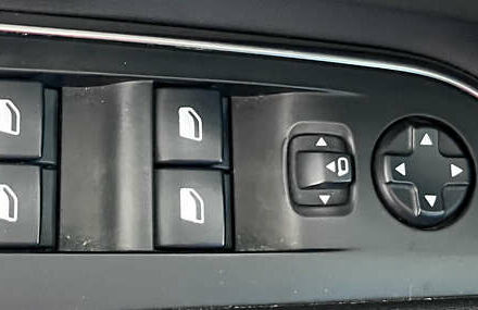 Зеленый Пежо 5008, объемом двигателя 2 л и пробегом 214 тыс. км за 23950 $, фото 38 на Automoto.ua