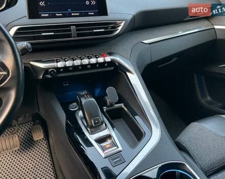 Зелений Пежо 5008, об'ємом двигуна 1.56 л та пробігом 253 тис. км за 18490 $, фото 21 на Automoto.ua