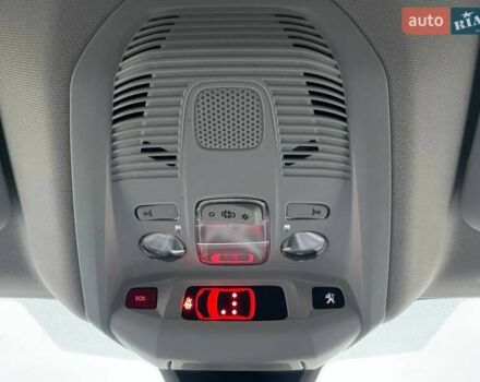 Зелений Пежо 5008, об'ємом двигуна 1.56 л та пробігом 253 тис. км за 18490 $, фото 25 на Automoto.ua