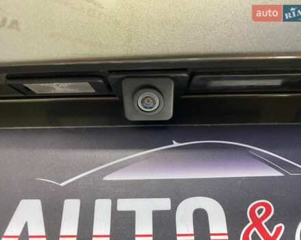 Зелений Пежо 5008, об'ємом двигуна 1.5 л та пробігом 159 тис. км за 22650 $, фото 6 на Automoto.ua