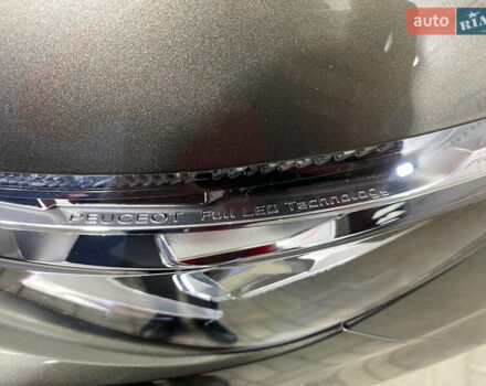 Зелений Пежо 5008, об'ємом двигуна 1.5 л та пробігом 159 тис. км за 22650 $, фото 39 на Automoto.ua