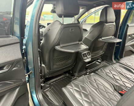 Зелений Пежо 5008, об'ємом двигуна 1.56 л та пробігом 228 тис. км за 19950 $, фото 16 на Automoto.ua