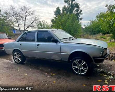 Серый Пежо 505, объемом двигателя 2.5 л и пробегом 69 тыс. км за 500 $, фото 2 на Automoto.ua