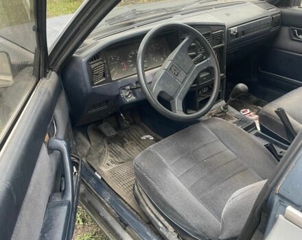 Серый Пежо 505, объемом двигателя 0 л и пробегом 2 тыс. км за 596 $, фото 5 на Automoto.ua