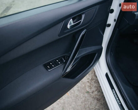 Белый Пежо 508, объемом двигателя 1.6 л и пробегом 187 тыс. км за 9200 $, фото 9 на Automoto.ua