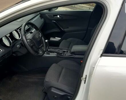 Белый Пежо 508, объемом двигателя 2 л и пробегом 185 тыс. км за 9000 $, фото 4 на Automoto.ua