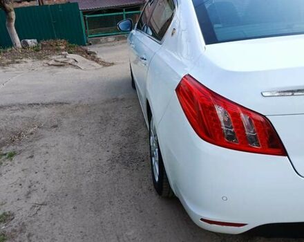 Білий Пежо 508, об'ємом двигуна 2 л та пробігом 211 тис. км за 10000 $, фото 7 на Automoto.ua