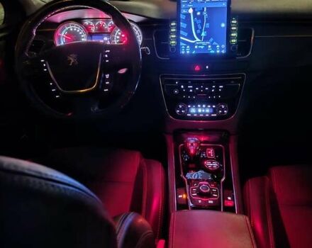 Білий Пежо 508, об'ємом двигуна 2 л та пробігом 211 тис. км за 10000 $, фото 3 на Automoto.ua