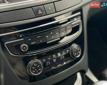 Пежо 508 2016 в Луцке на Automoto.ua Белый Пежо 508, объемом двигателя 1.6 л и пробегом 270 тыс. км за 13900 $, фото 28 на Automoto.ua