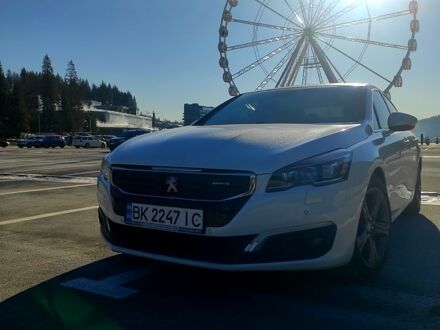 Пежо 508 2016 у Києві на Automoto.ua Білий Пежо 508, об'ємом двигуна 2 л та пробігом 142 тис. км за 12800 $, фото 1 на Automoto.ua