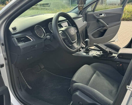 Сірий Пежо 508, об'ємом двигуна 1.56 л та пробігом 147 тис. км за 8999 $, фото 19 на Automoto.ua