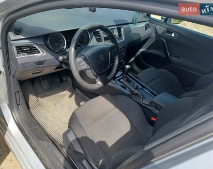 Сірий Пежо 508, об'ємом двигуна 2 л та пробігом 233 тис. км за 9500 $, фото 6 на Automoto.ua