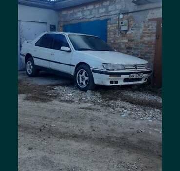 Белый Пежо 605, объемом двигателя 2.02 л и пробегом 375 тыс. км за 1200 $, фото 1 на Automoto.ua