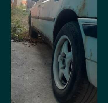 Белый Пежо 605, объемом двигателя 2.02 л и пробегом 375 тыс. км за 1200 $, фото 3 на Automoto.ua