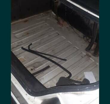 Белый Пежо 605, объемом двигателя 2.02 л и пробегом 375 тыс. км за 1200 $, фото 2 на Automoto.ua