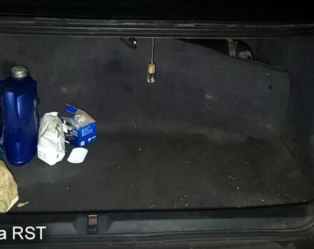 Красный Пежо 605, объемом двигателя 2 л и пробегом 0 тыс. км за 1800 $, фото 6 на Automoto.ua