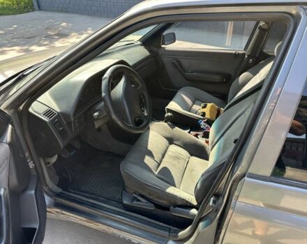 Сірий Пежо 605, об'ємом двигуна 2.1 л та пробігом 200 тис. км за 2100 $, фото 5 на Automoto.ua