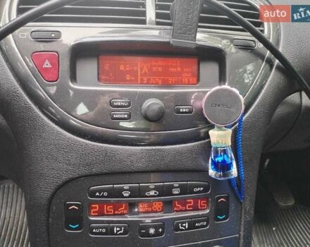 Чорний Пежо 607, об'ємом двигуна 2.2 л та пробігом 460 тис. км за 2124 $, фото 4 на Automoto.ua