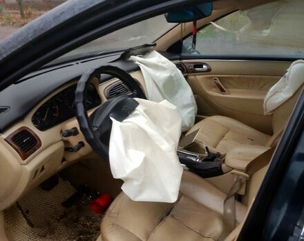 Чорний Пежо 607, об'ємом двигуна 2.2 л та пробігом 250 тис. км за 1500 $, фото 3 на Automoto.ua