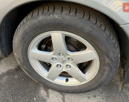 Серый Пежо 607, объемом двигателя 2.2 л и пробегом 343 тыс. км за 3700 $, фото 5 на Automoto.ua