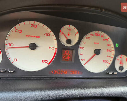 Серый Пежо 607, объемом двигателя 2.2 л и пробегом 343 тыс. км за 3700 $, фото 15 на Automoto.ua