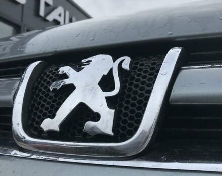 Сірий Пежо 607, об'ємом двигуна 2.2 л та пробігом 404 тис. км за 4000 $, фото 16 на Automoto.ua