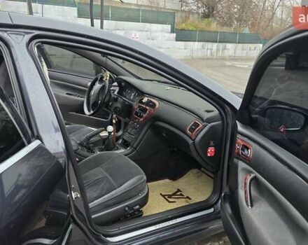 Сірий Пежо 607, об'ємом двигуна 2.23 л та пробігом 439 тис. км за 5500 $, фото 13 на Automoto.ua