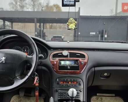 Сірий Пежо 607, об'ємом двигуна 2.23 л та пробігом 439 тис. км за 5500 $, фото 21 на Automoto.ua