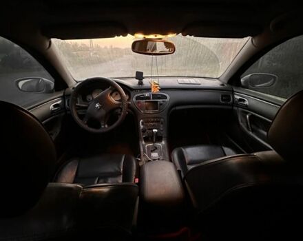 Серый Пежо 607, объемом двигателя 2.2 л и пробегом 270 тыс. км за 992 $, фото 4 на Automoto.ua