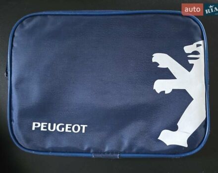 Сірий Пежо 607, об'ємом двигуна 2.95 л та пробігом 135 тис. км за 10800 $, фото 71 на Automoto.ua