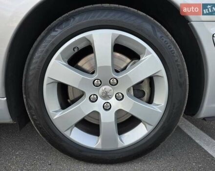 Сірий Пежо 607, об'ємом двигуна 2.95 л та пробігом 135 тис. км за 10800 $, фото 14 на Automoto.ua