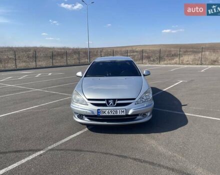 Серый Пежо 607, объемом двигателя 2.7 л и пробегом 349 тыс. км за 5700 $, фото 1 на Automoto.ua