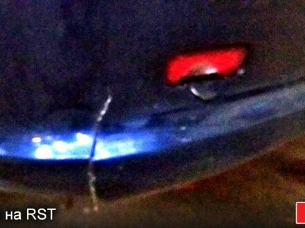 Синий Пежо 607, объемом двигателя 3 л и пробегом 407 тыс. км за 2800 $, фото 1 на Automoto.ua