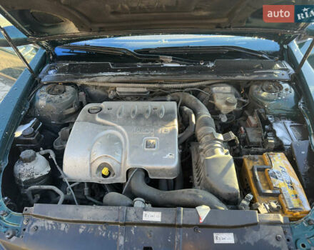 Зеленый Пежо 607, объемом двигателя 2.18 л и пробегом 290 тыс. км за 3300 $, фото 15 на Automoto.ua