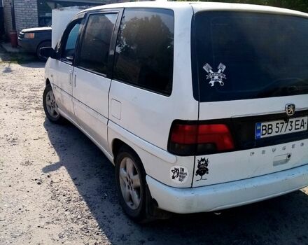 Белый Пежо 806, объемом двигателя 2 л и пробегом 500 тыс. км за 2610 $, фото 1 на Automoto.ua