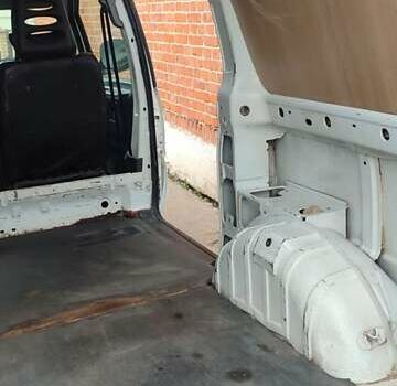 Белый Пежо 806, объемом двигателя 1.9 л и пробегом 330 тыс. км за 2200 $, фото 13 на Automoto.ua